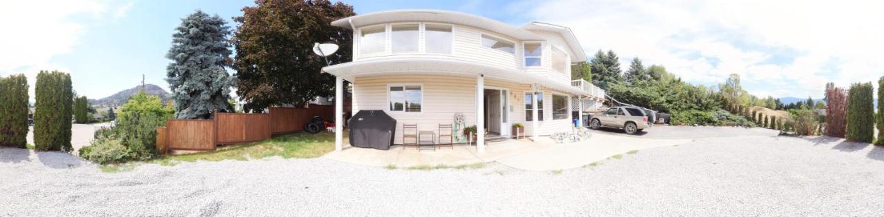 Rodee Homestay West Kelowna Bagian luar foto