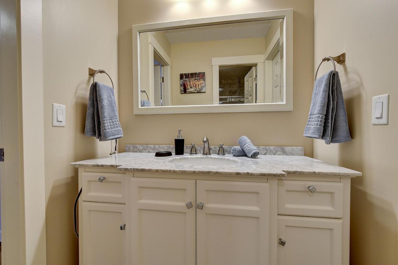 Rodee Homestay West Kelowna Bagian luar foto